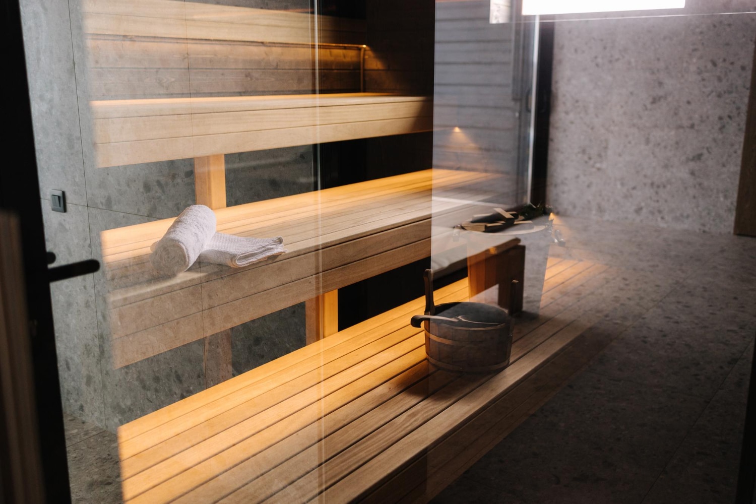 Sauna-Verglasung in Berlin – feststehende Glasflächen nach Maß