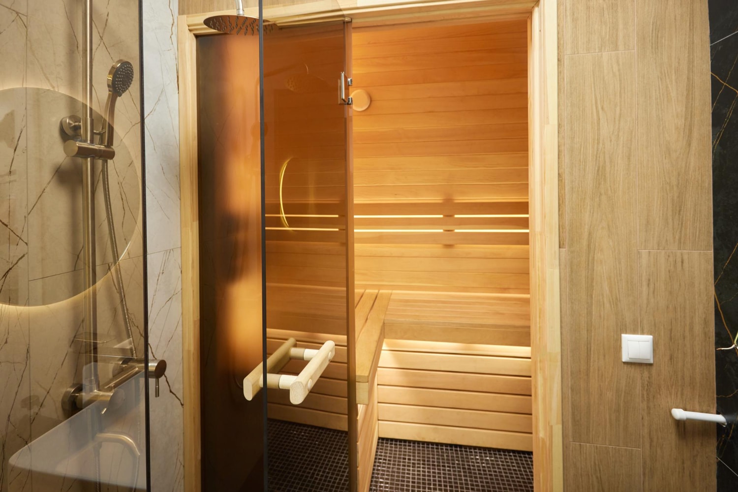 Sauna-Glasfront Berlin – professionelle Montage