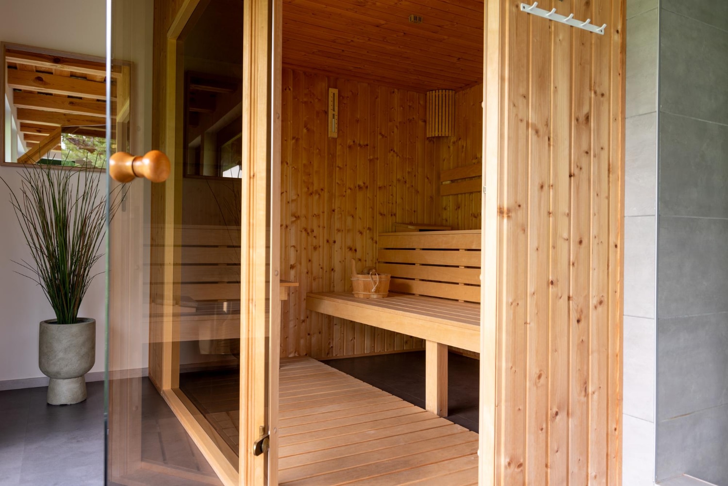 Sauna Glas – professionelle Montage