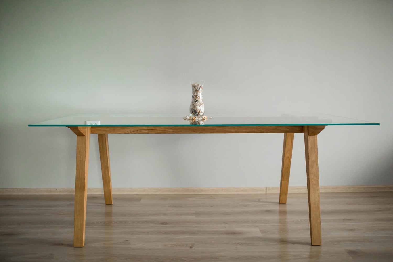 Tischplatte aus Glas – individuelle Formen und Maße